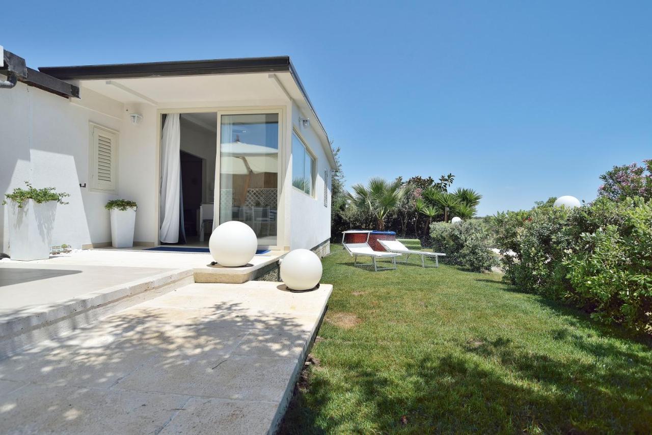 CASA SULLA SPIAGGIA con ACCESSO E SPIAGGIA PRIVATA Santa Maria Del Focallo Exterior foto