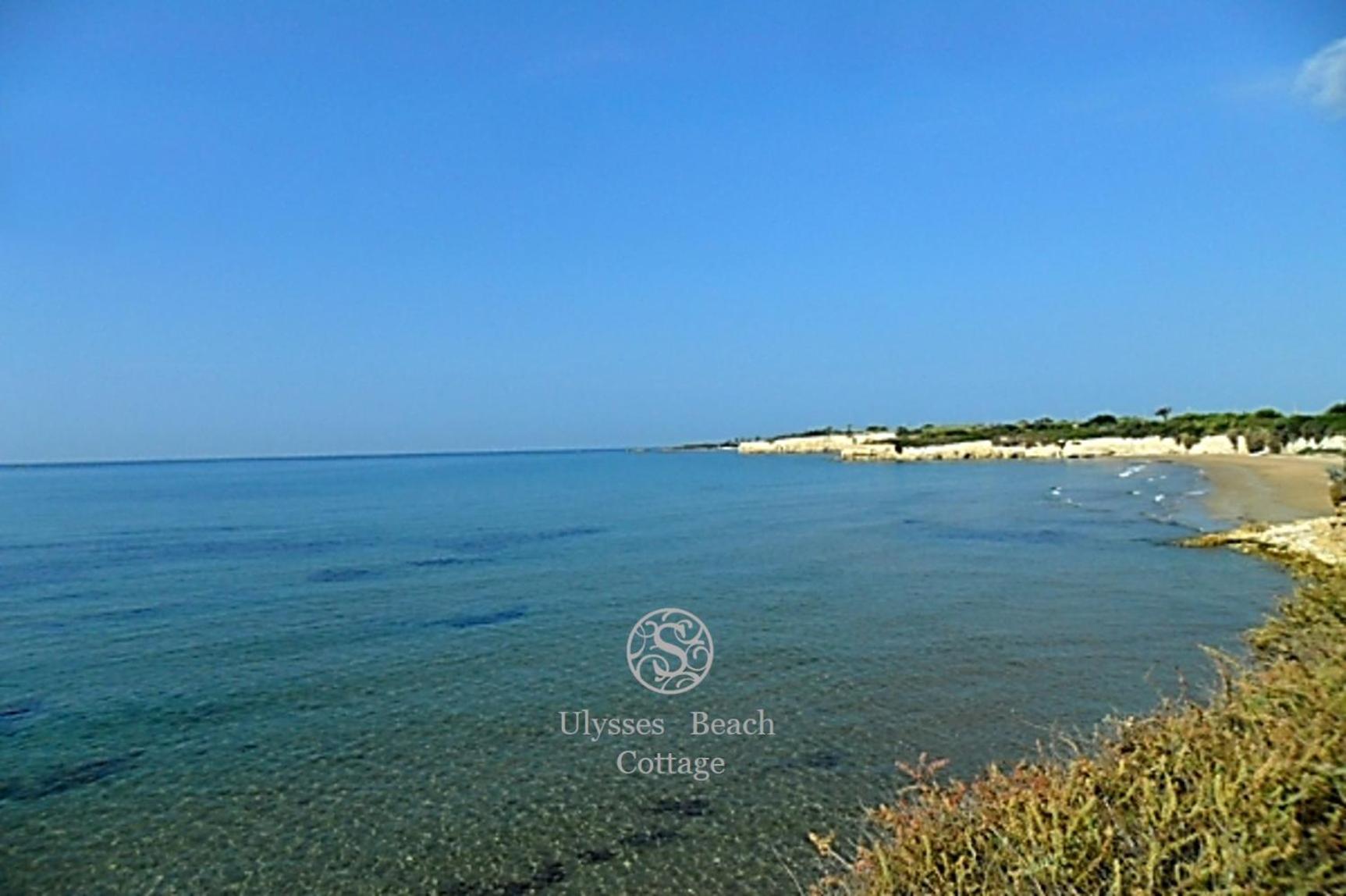 CASA SULLA SPIAGGIA con ACCESSO E SPIAGGIA PRIVATA Santa Maria Del Focallo Exterior foto